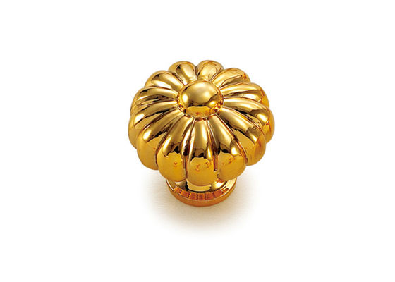 L'oro ha placcato le manopole decorative del Governo/le manopole e le tirate cassetto dell'apprettatrice